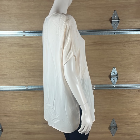 NWT Vince Off White Silk Blouse. Size Small - Picture 10 of 14